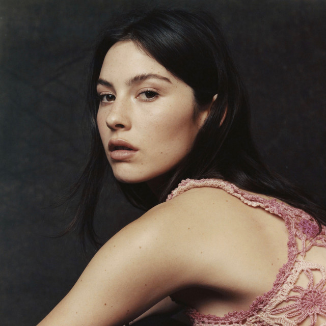 Image of Gracie Abrams	